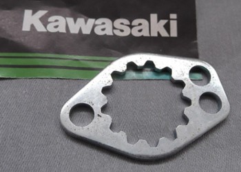 siguranta pinion atac originala Kawasaki EN 450 500