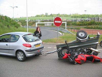transport motociclete - Apasa pe imagine pentru inchidere