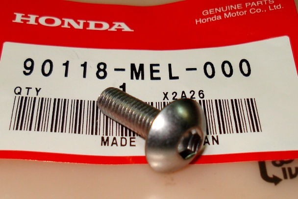 surub aripa fata original Honda - Apasa pe imagine pentru inchidere